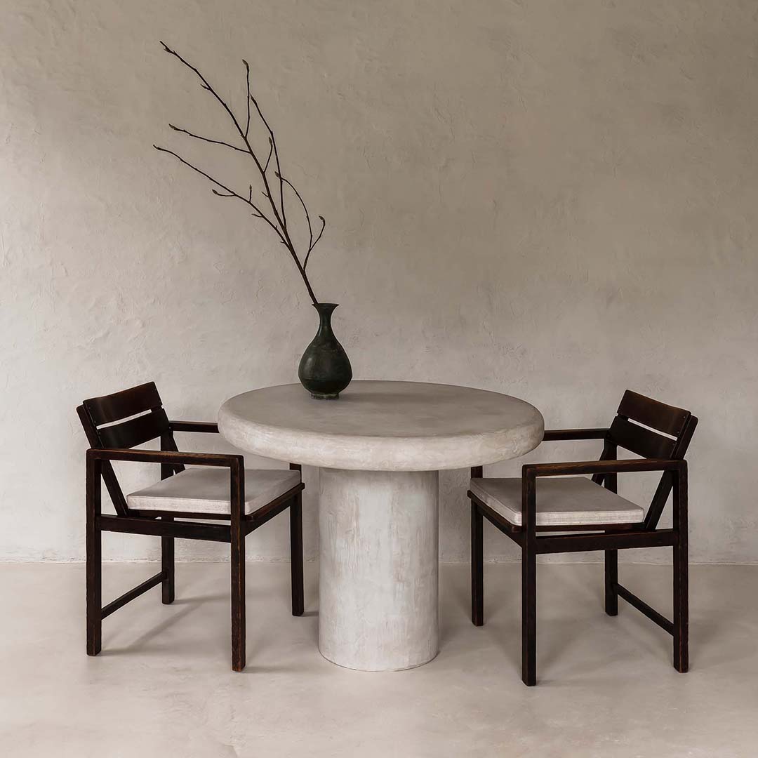 OS - Round Dining Table